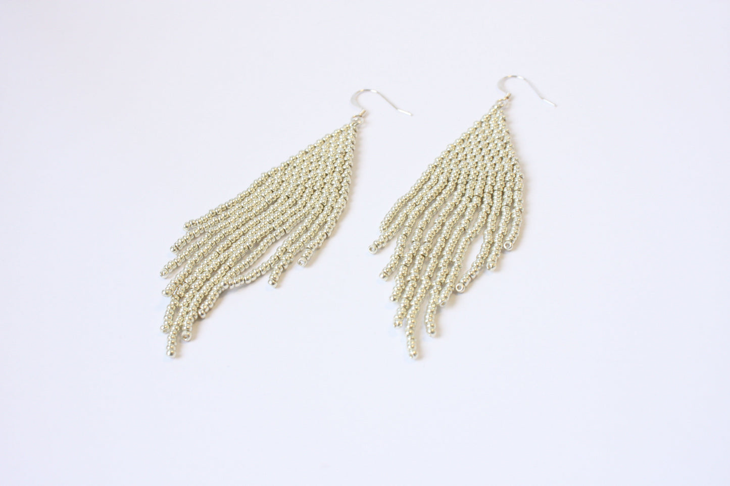 silver color fringe seed bead earrings