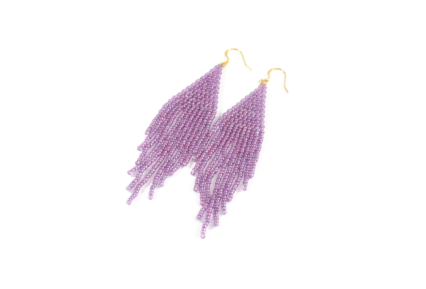 fringe seed bead earrings sparkling lila with gold color hooks.