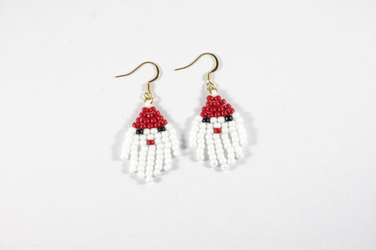 Small Santa Claus seed bead fringe earrings. Pienet lasihelmi joulupukkikorvakorut.