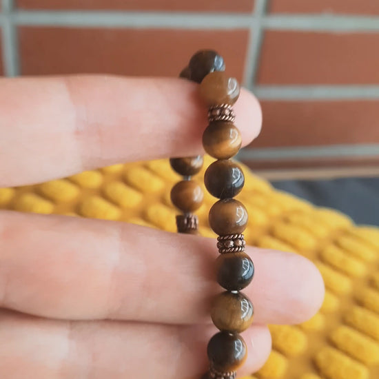Stretch brown tiger´s eye bracelet. Joustava ruskea tiikerinsilmä rannekoru.